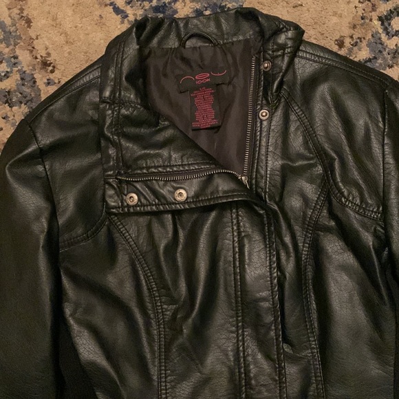 Neu Look Faux Leather Moto Jacket- size large - Picture 3 of 6